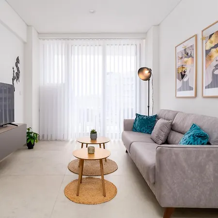 Apartment The Shoreline Luxury Seaview By Pmi Malta *