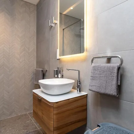 The Shoreline Luxury Seaview By Pmi Malta 아파트 *